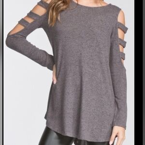 Apt.9 Gray Scoop Neck Long Sleeves Open Shoulder Arm Tunic Top Size M
